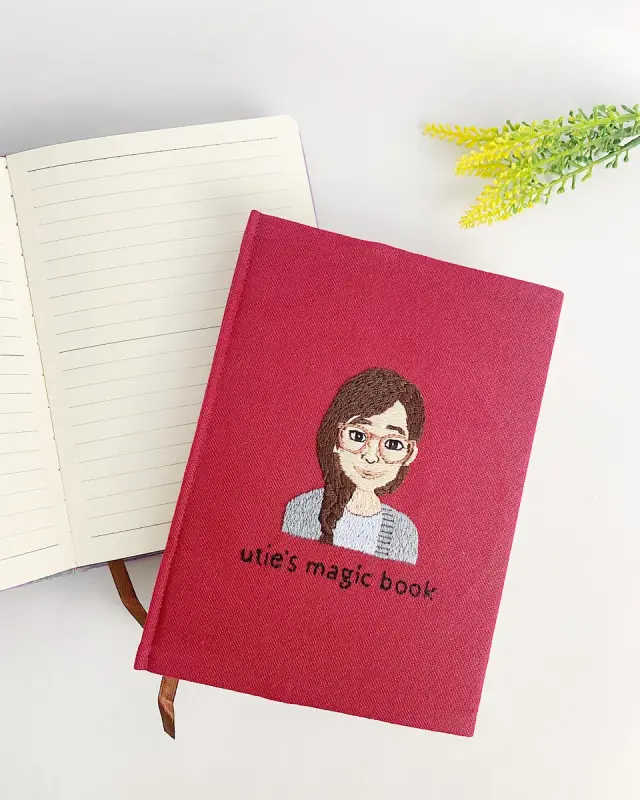 Book Rosy Muse Glance