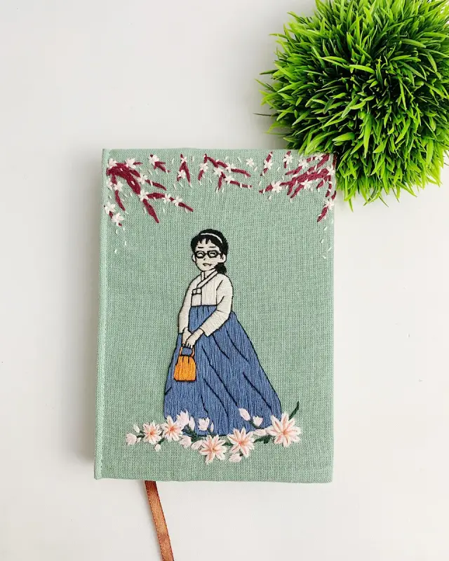 Book Hanbok Blossom Poise