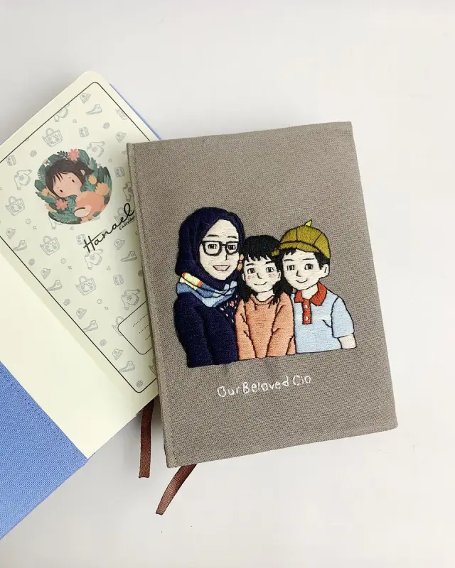 Book Family Heart Portrait