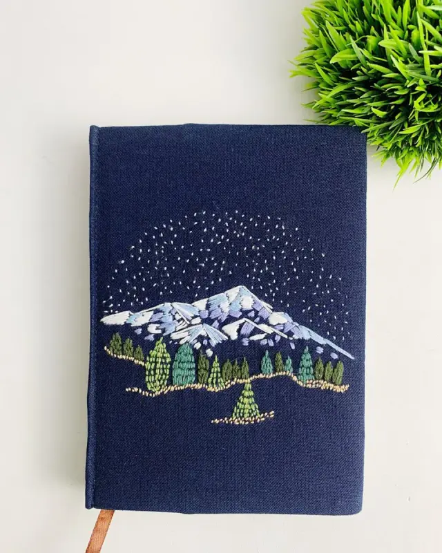 Book Moonridge Snowfall