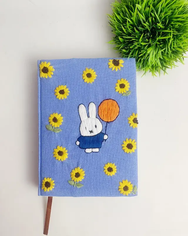 Book Sunbunny Balloon