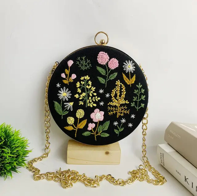 Clutch Bag Midnight Wildbloom