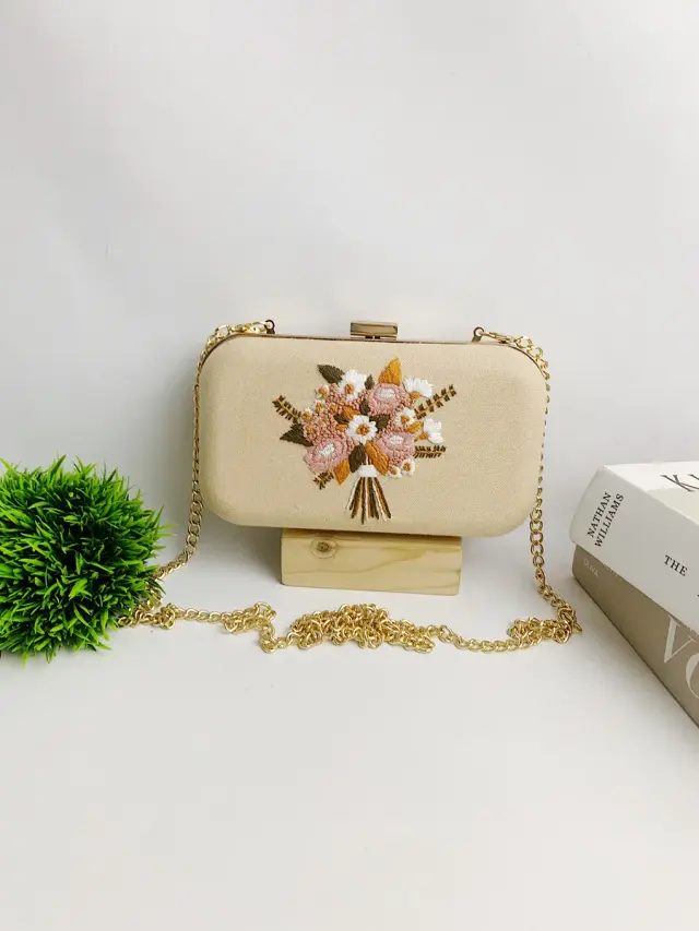 Clutch Bag Nude Blossom Posy