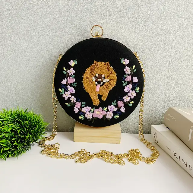 Clutch Bag Noir Pomeranian Petal