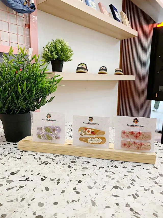 Hairpin Spring Poetry Trio