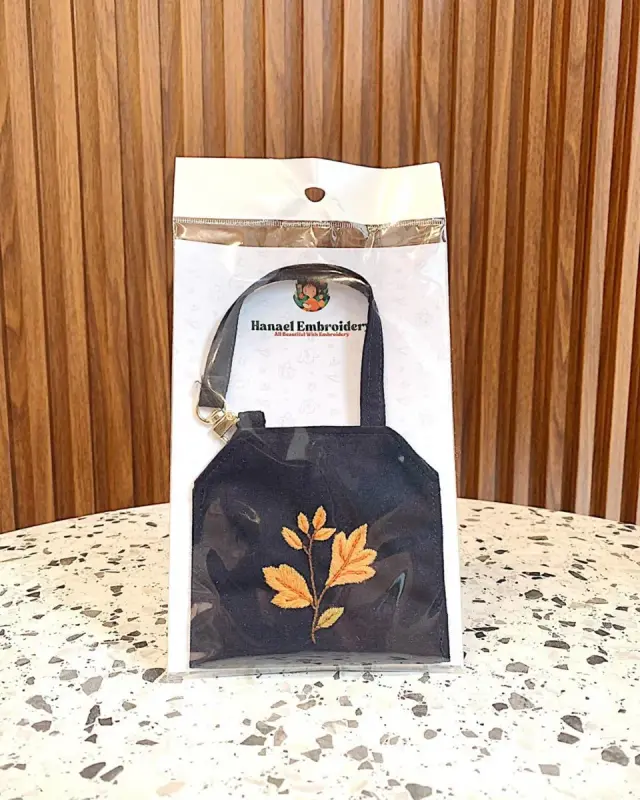 Hanging Wallet Autumn Twig