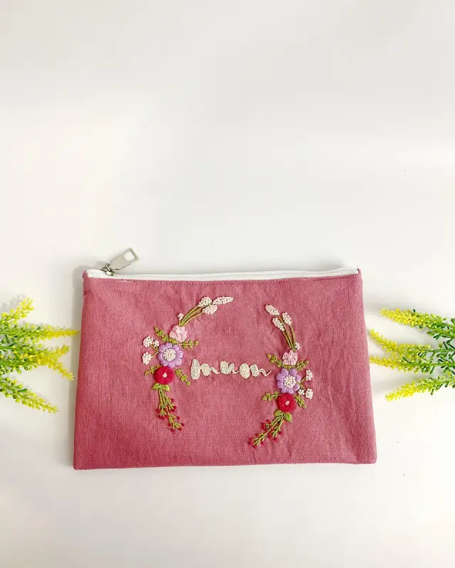 Pouch Floral Wreath Initial Pouch