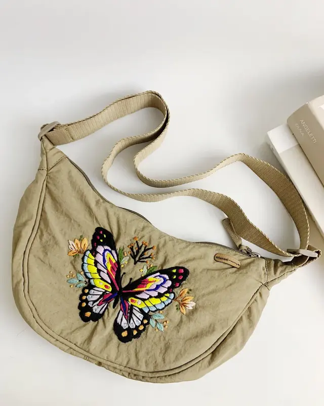 Sling Bag Daisy the Poodle Sling