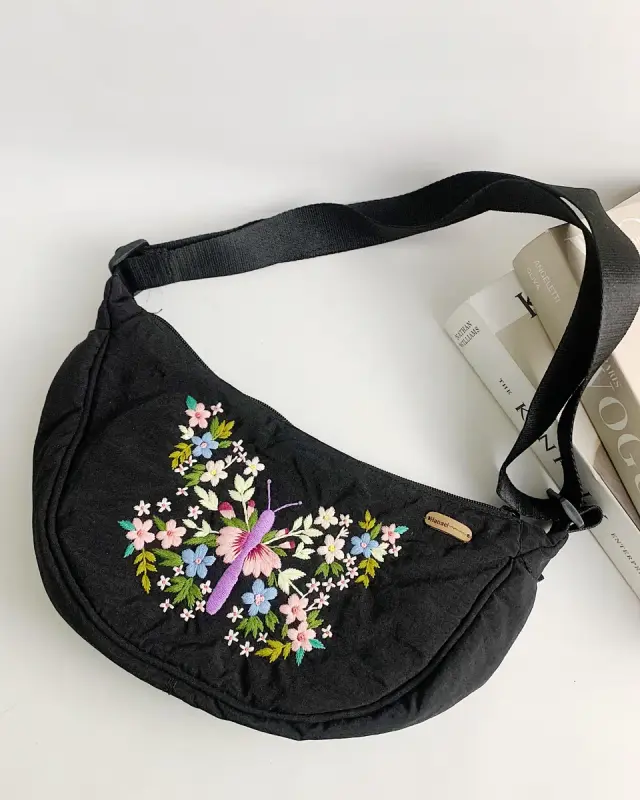 Sling Bag Blueberry Pomeranian