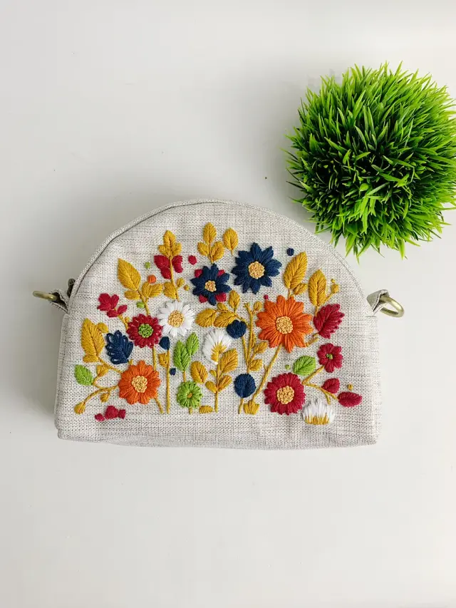 Sling Pouch Golden Petals Companion