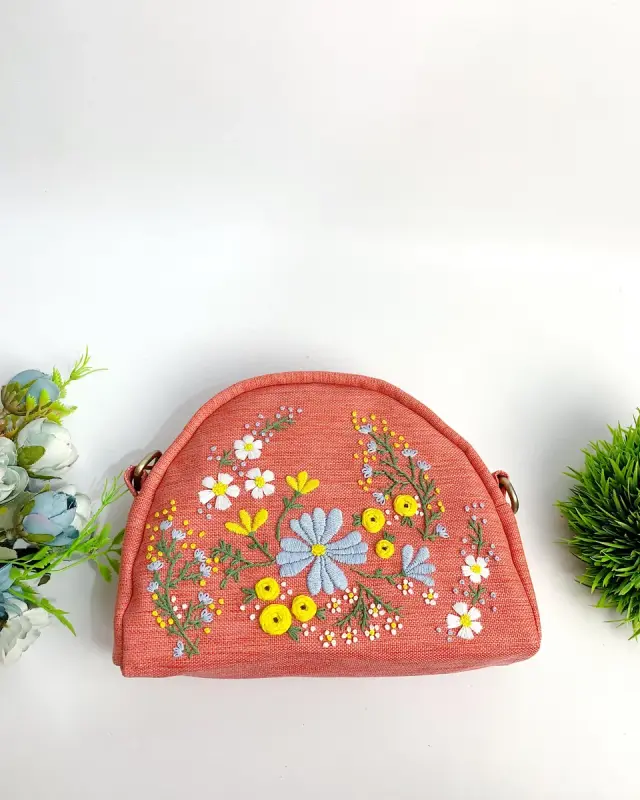 Sling Pouch Misty Meadow Retriever