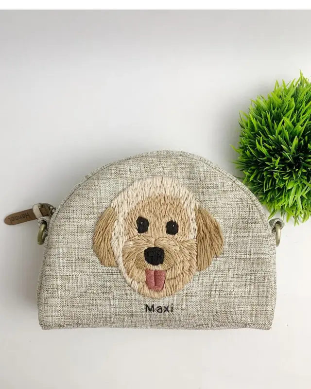 Sling Pouch Blueberry Pom