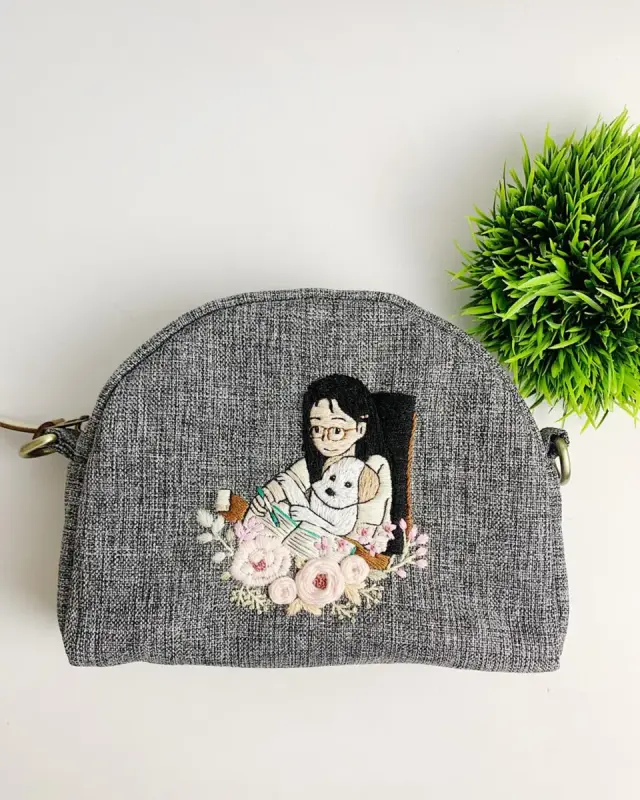 Sling Pouch Soft Wreath Pomeranian