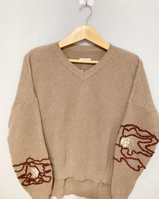 Sweater Golden Meadow Retriever
