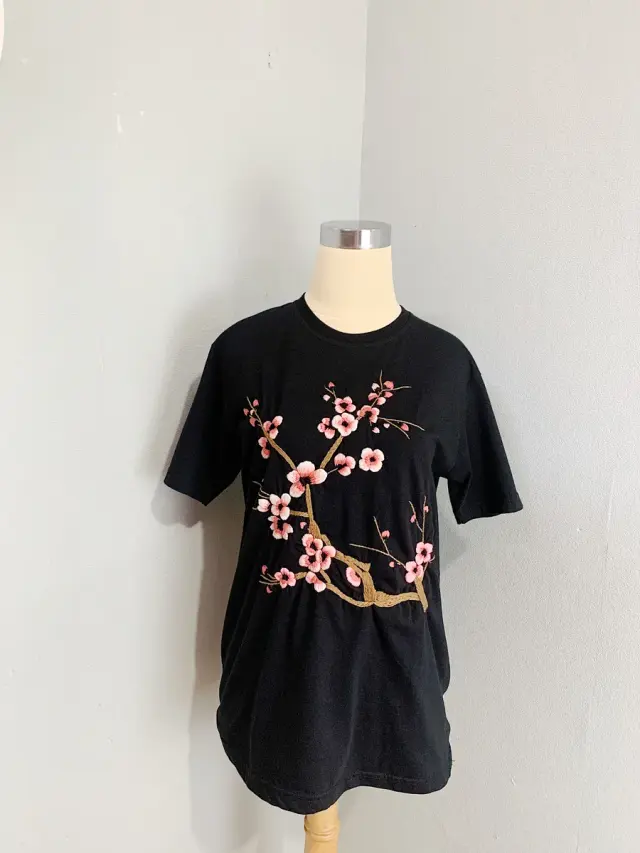 T-shirt Calico Floral Portrait Tee