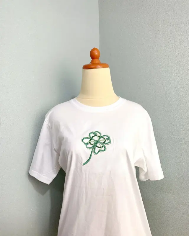 T-shirt Pastel Garden Pom Tee
