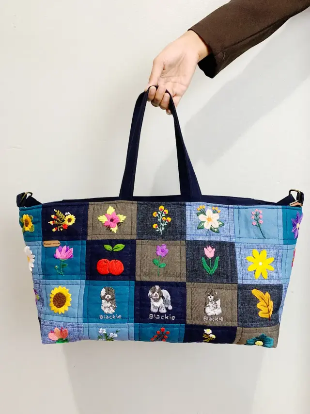 Totebag Monarch Garden Totebag