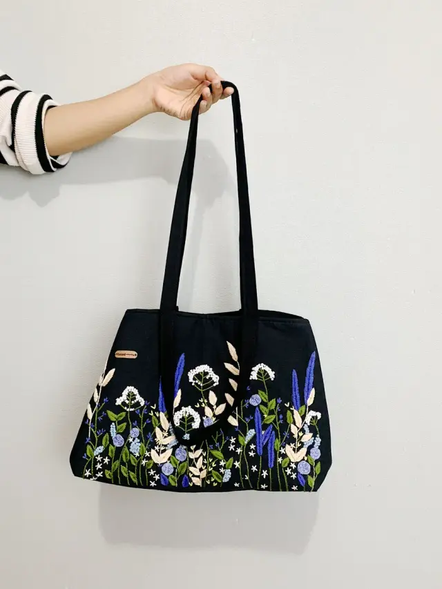 Totebag Pastel Floral Pomeranian