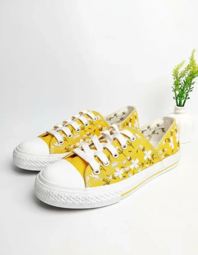 Shoes Golden Gate Aura