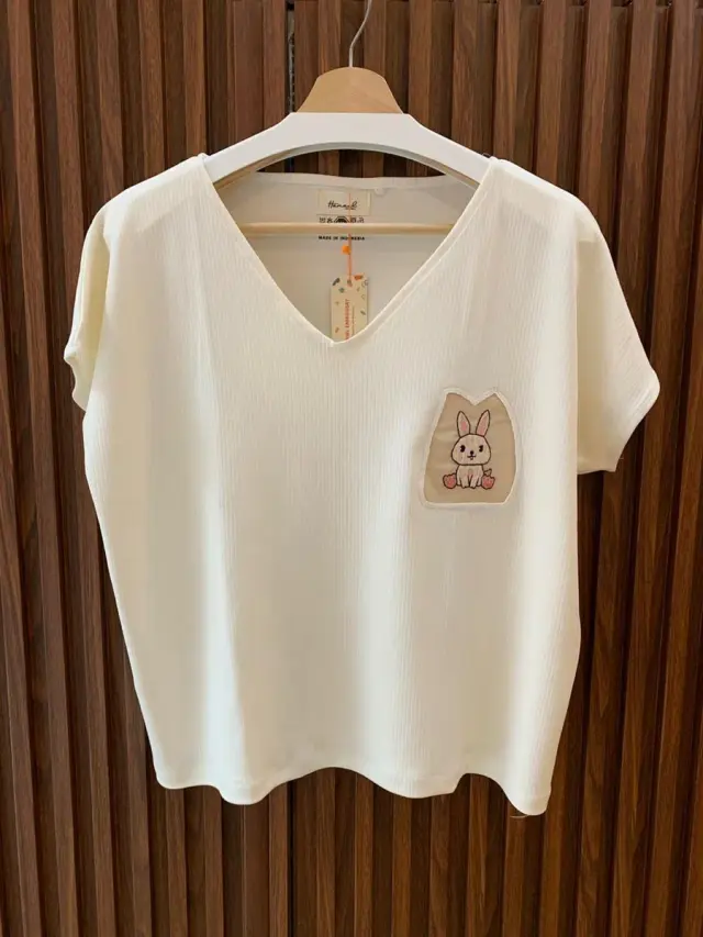 T-shirt White Rabbit