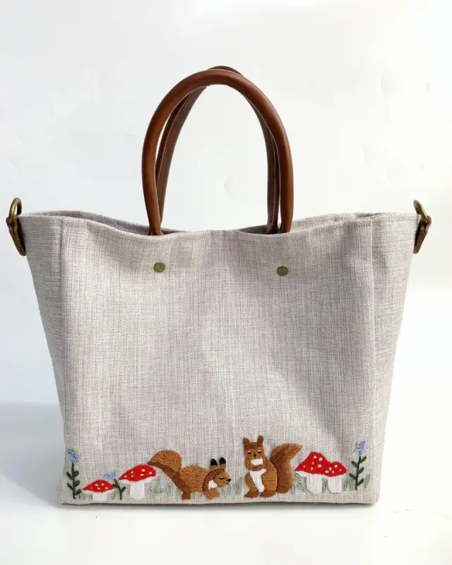 Alizza Bag Squirrel Tale