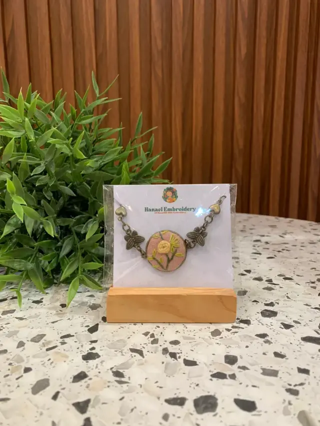 Bracelet Yellow Flower Pink